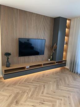 Tv-stand 